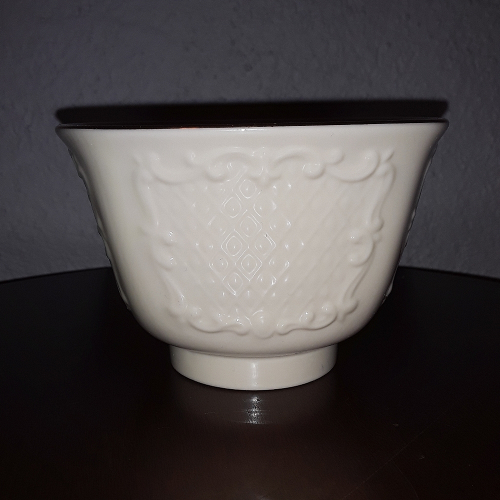 Lenox crochet detail bowl